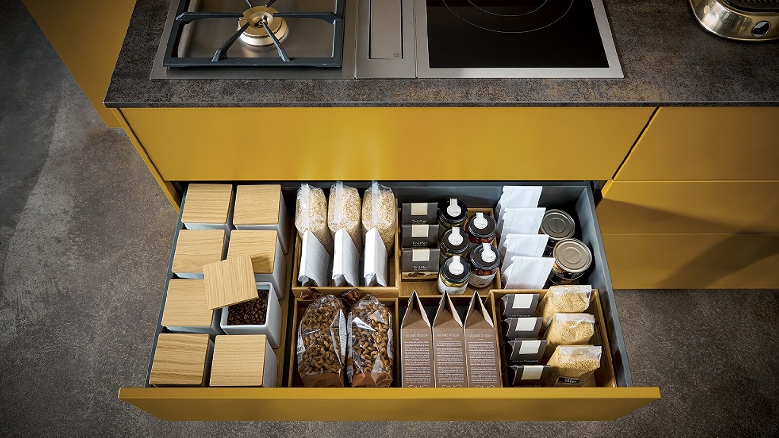 next125 Keuken met gele keukenkasten- NX505 - L410