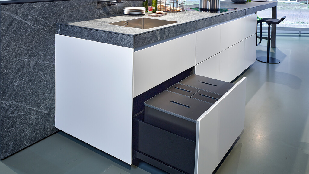 Schöne Valcucine Ausstellungsküche - Forma Mentis-Artematica-Genius Loci. Italienisches Küchendesign, jetzt im Sale bei Ekelhoff Küchen