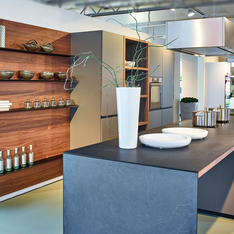 Schöne italienische Designerküche von Valcucine in der Linie Forma Mentis. Bei Ekelhoff Küchen in Nordhorn