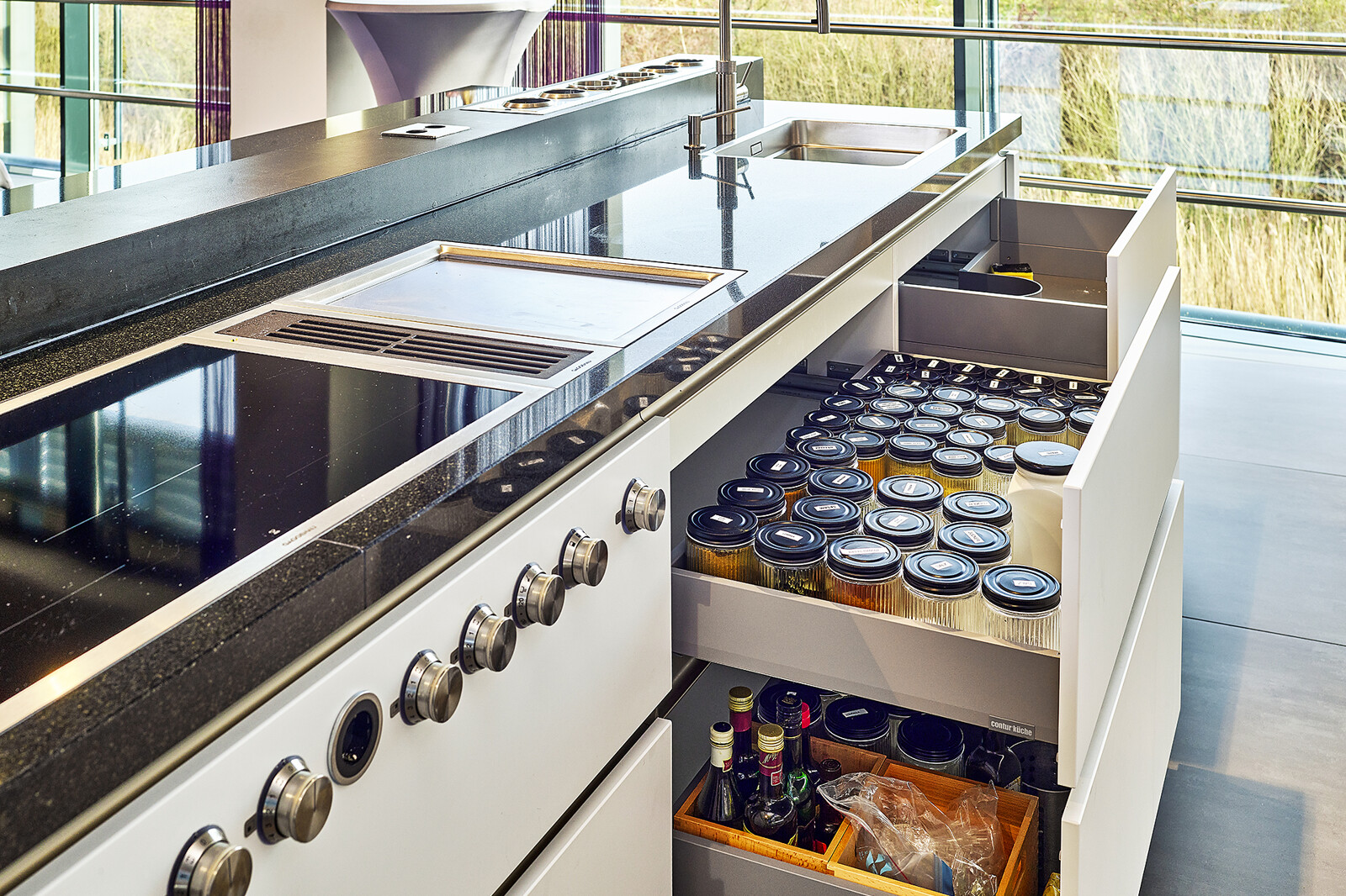 Showroomkeuken Sale - Grote professionele keuken voor kookworkshops, catering, showkoken - Ekelhoff Keukens