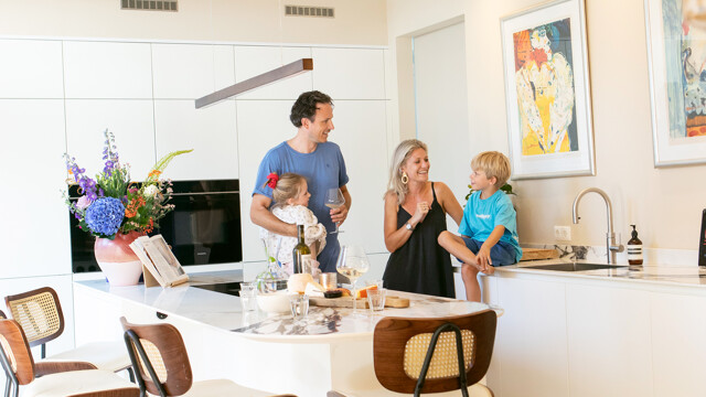 Witte design-keuken in Groningen van Ekelhoff_Keukens