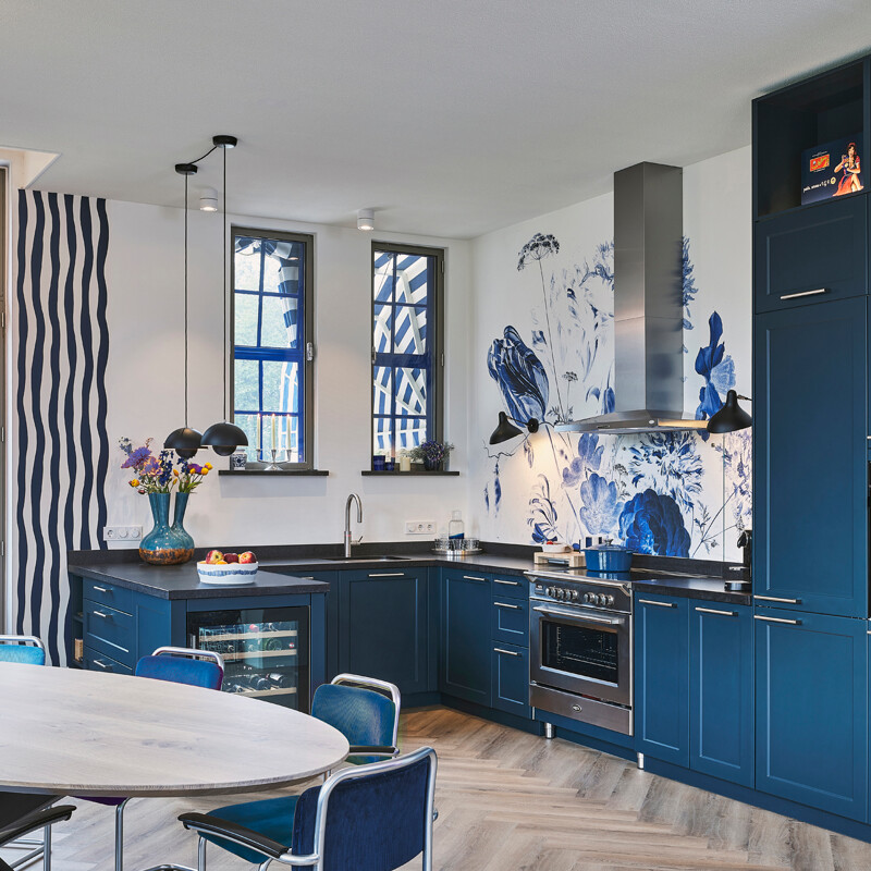 Houten landhuiskeuken-blauw-U-keuken-Ekelhoff Keukens