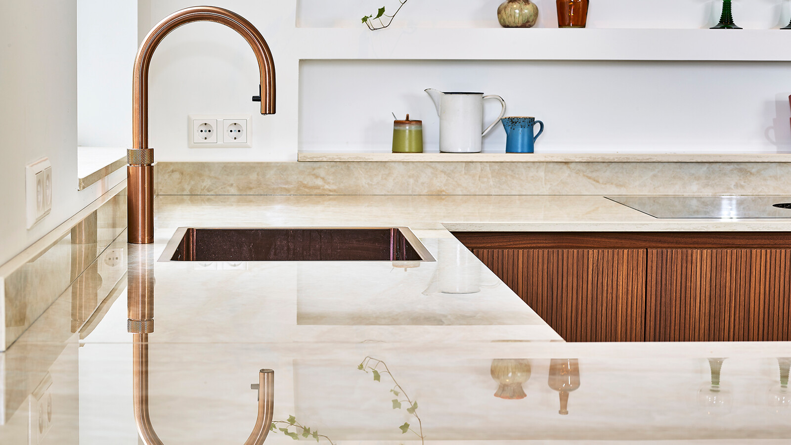 kupferfarbener Quooker Cube-kupfernes Spülbecken-Ekelhoff Küchen