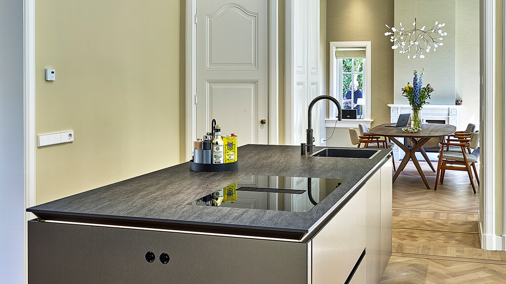 siematic-slx keukeneiland in metallic-brons
