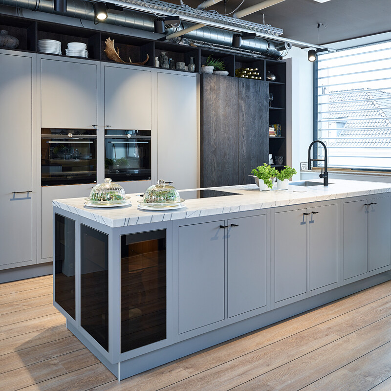 Graue Landhausküche - maßgefertigte Küche- Ekelhoff Küchen Deutschland