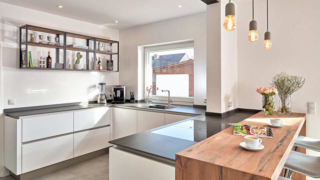 U-keuken met bar_matwit_Contur_Ekelhoff Keukens