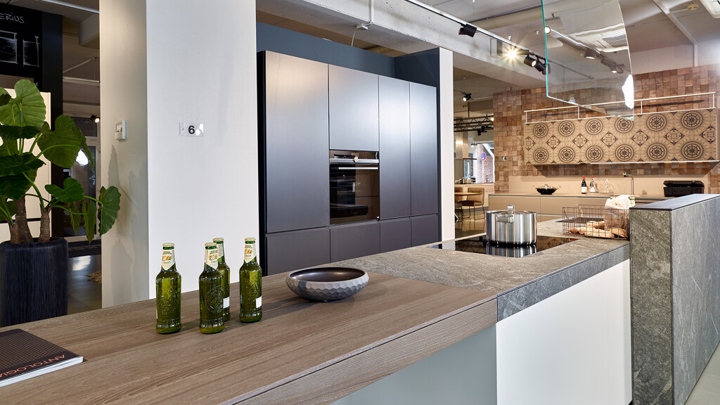 Prachtige Valcucine showroomkeuken- Forma Mentis-Artematica-Genius Loci. Italiaans keukendesign, nu in de Sale bij Ekelhoff Keukens