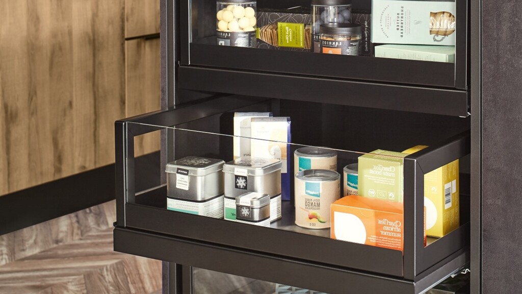 Ballerina Keukens biedt uitneembare lades, handig voor de ontbijttafel. Ontdek Ballerina bij Ekelhoff Küchen.