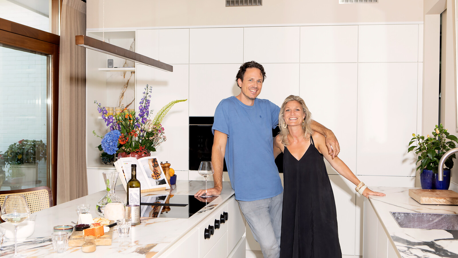 witte designkeuken met keramisch blad-Ekelhoff Keukens