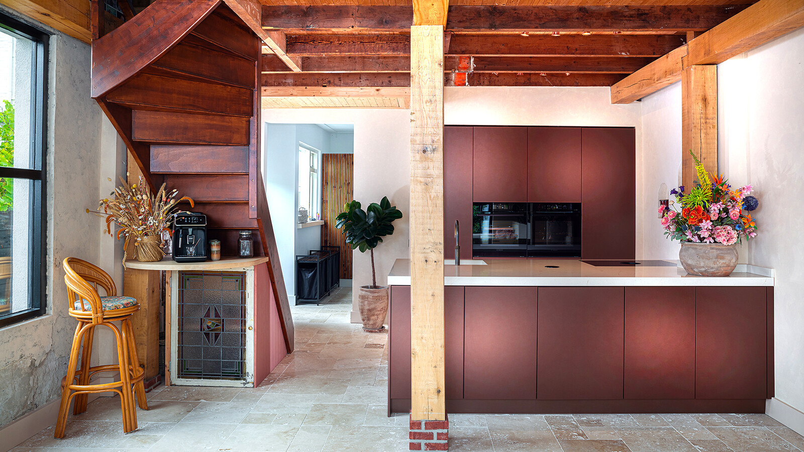 Schauen Sie sich diese kupferfarbene Küche bei unseren Kunden zu Hause an: Palazzo von Ballerina Küchen, mit einem kupferfarbenen Metallic-Strukturlack. Entdecken Sie Ekelhoff Küchen in Nordhorn.