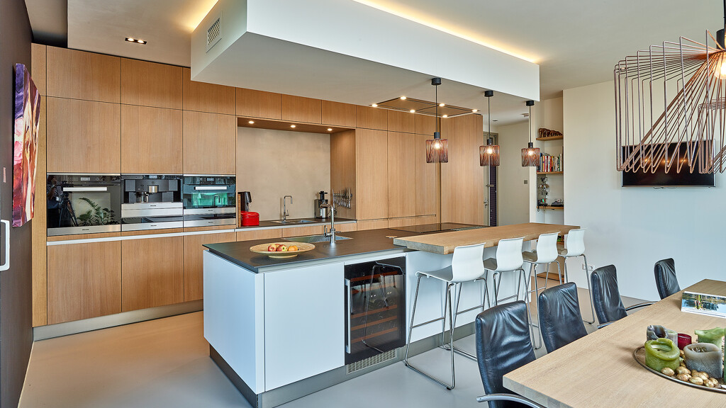 Moderne maatwerkkeuken met hout - eilandkeuken - Unikat-Ekelhoff Keukens