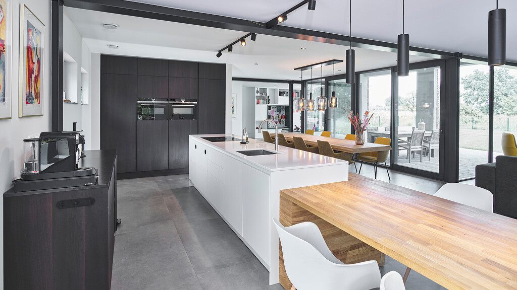 SieMatic keuken met maatwerkelementen, gerealiseerd door Ekelhoff Keukens in Nordhorn