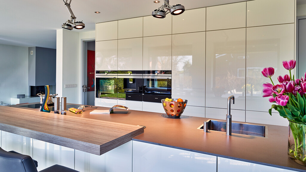 Eilandkeuken met bar van Keuken Ekelhoff in Duitsland