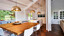 Eilandkeuken van next125 keuken in hoogglans UV-lak wit met composiet werkblad