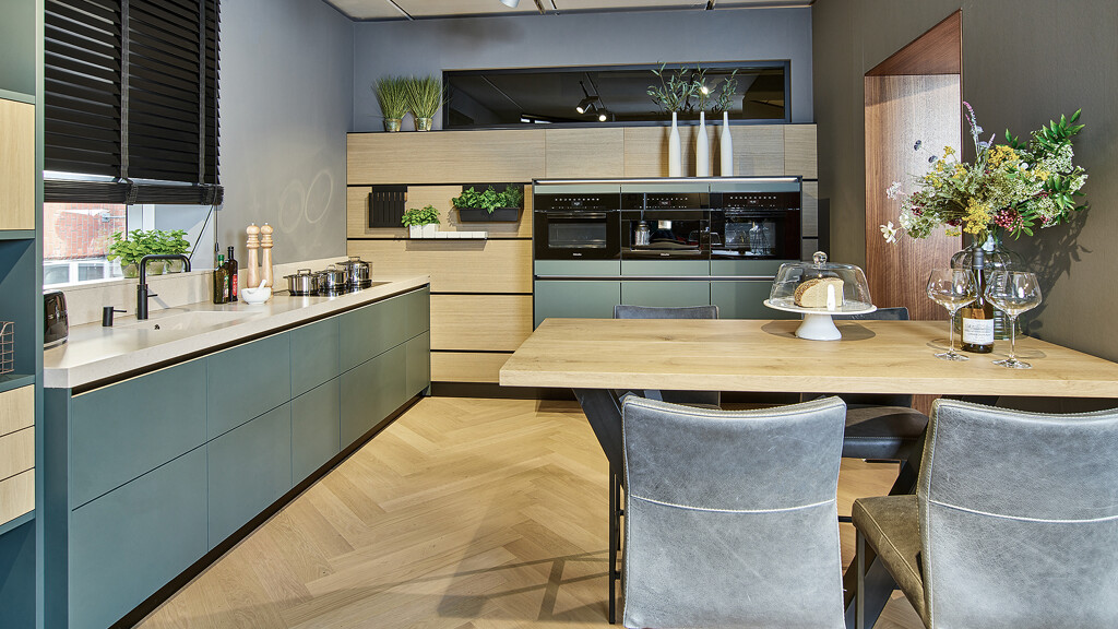 Hoekkeuken-next125-groene keuken-licht hout-Ekelhoff Keukens