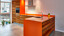 Teakholz Küche mit orange komposit Arbeitsplatte Ekelhoff Küchen