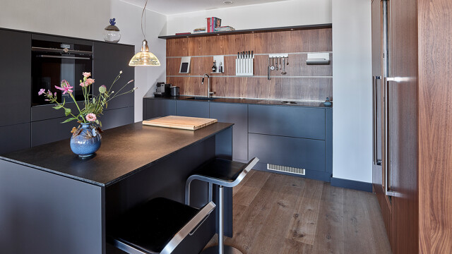 SieMatic Keuken Pure in notenhout en grafietgrijs  van Ekelhoff Keukens