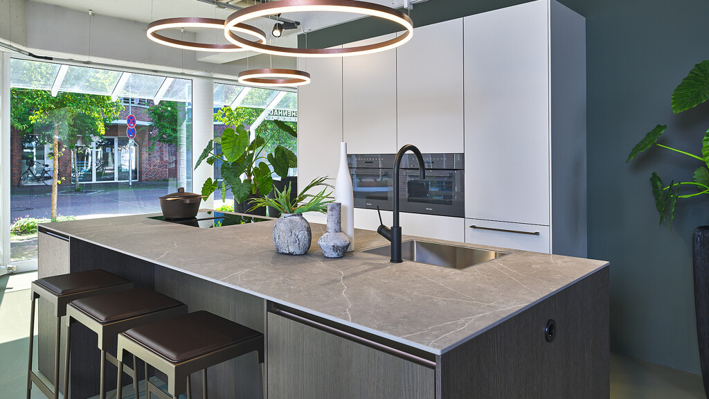 Küchen-Angebot für Siematic SLX-Inselküche bei Ekelhoff Küchen