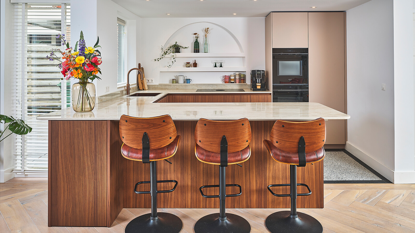 U-Keuken met schiereiland Ballerina Talea van Ekelhoff Keukens