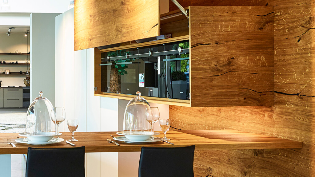 Keukens op maat - keuken met hout -  Bax mat wit