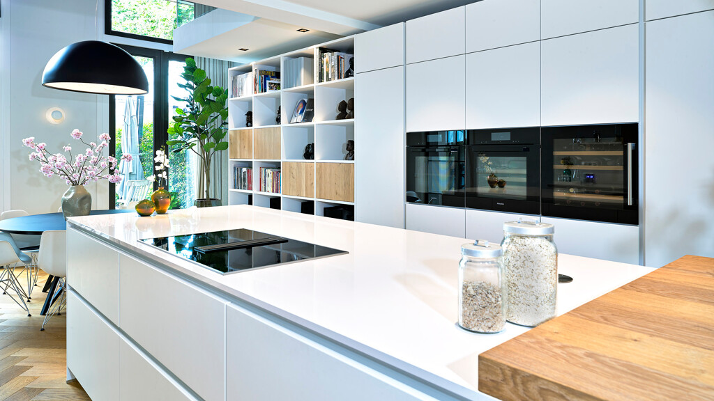 next125 Küche Bloemendaal - weiße Küche im skandinavischen Stil